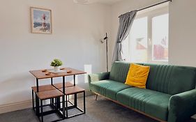 Apartment 6
